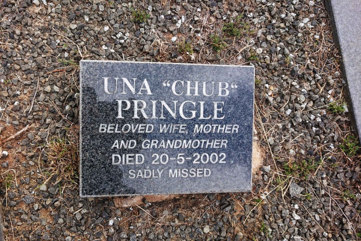 PRINGLE Una -2002