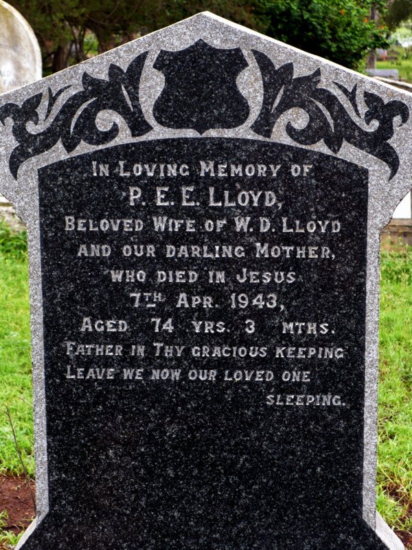 LLOYD P.E.E. -1943