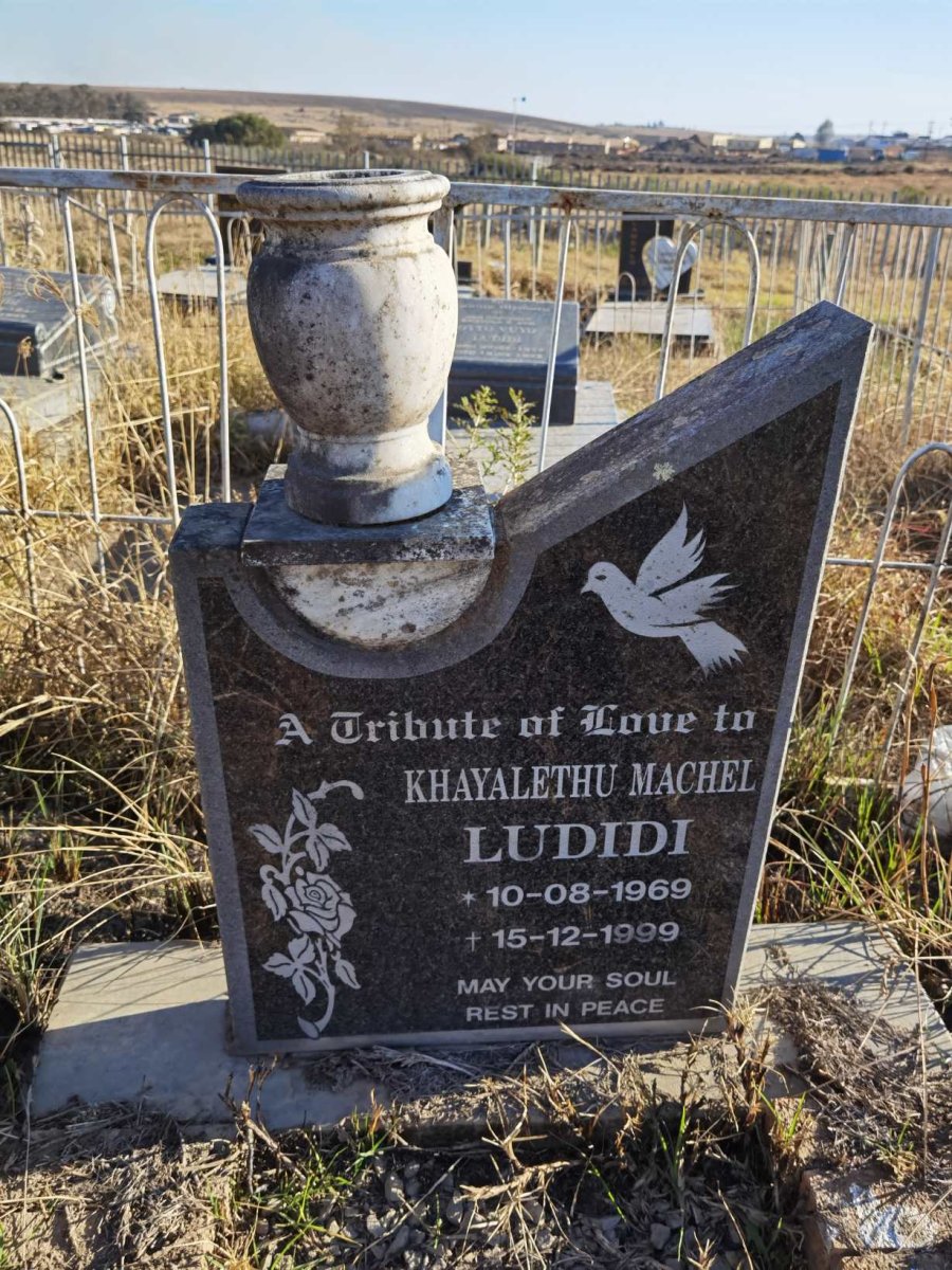 LUDIDI Khayalethu Machel 1969-1999