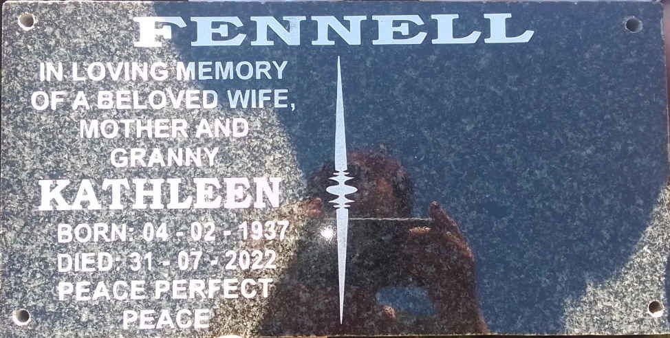 FENNELL Kathleen 1937-2022