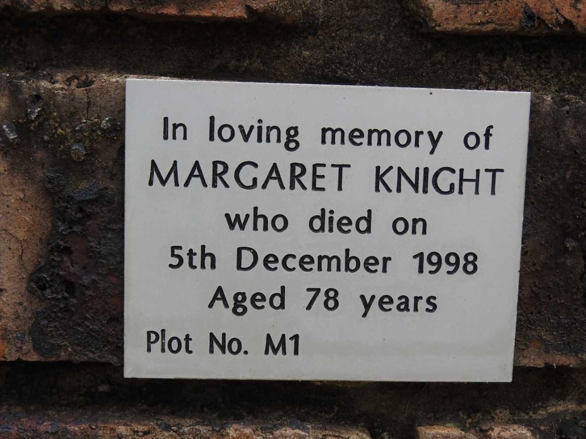 KNIGHT Margaret -1998