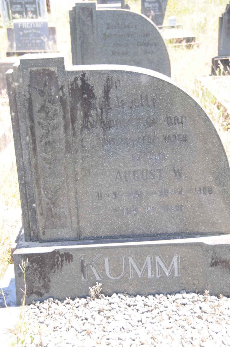 KUMM August W. 1890-1968