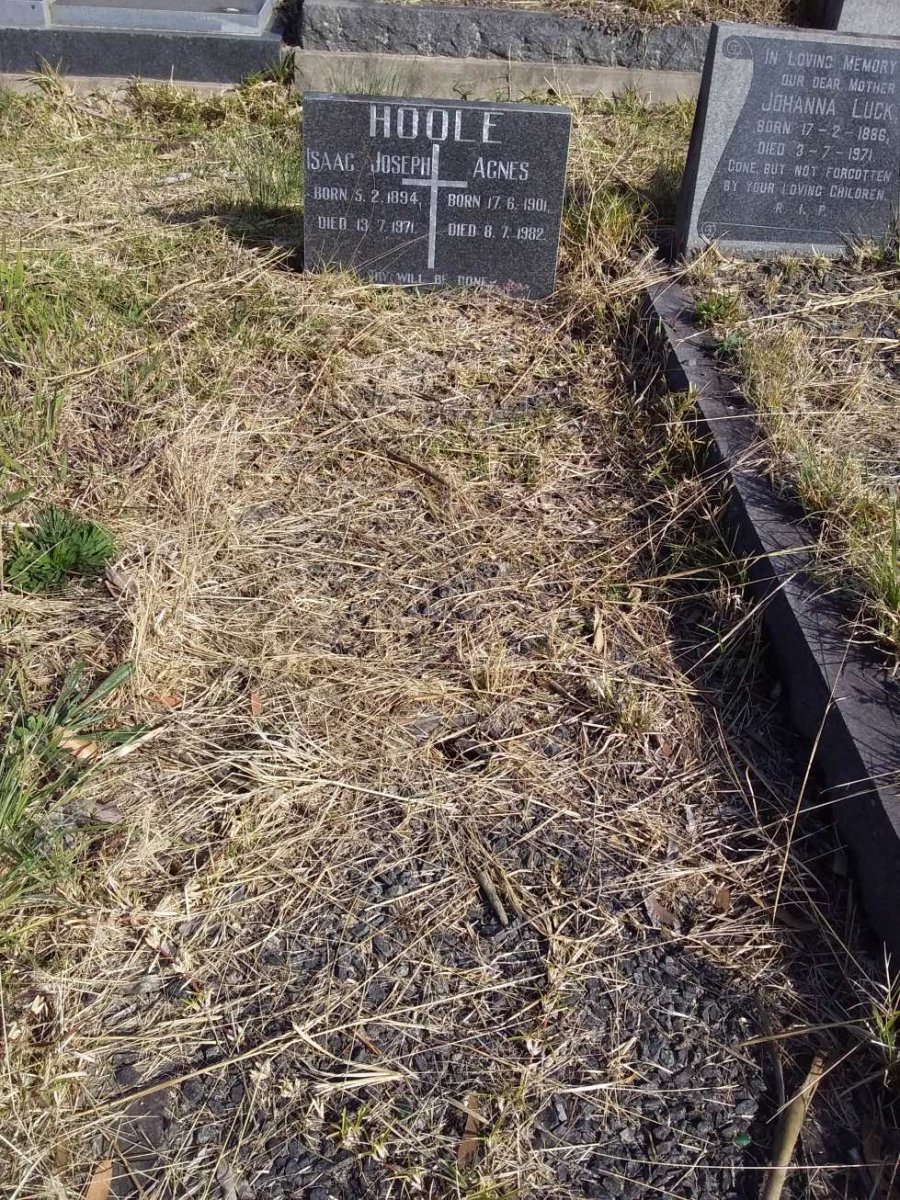 HOOLE Isaac Joseph 1894-1971 &amp; Agnes 1901-1982