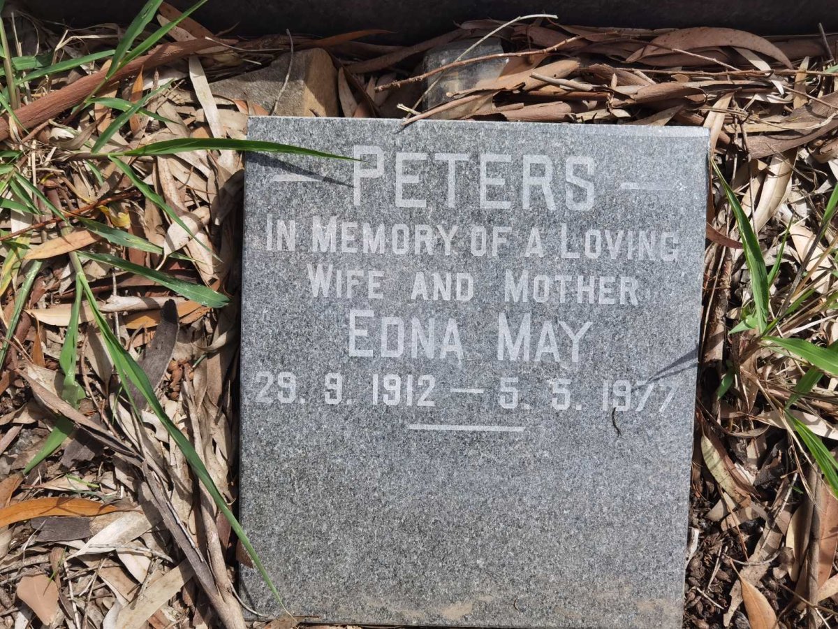 PETERS Edna May 1912-1977