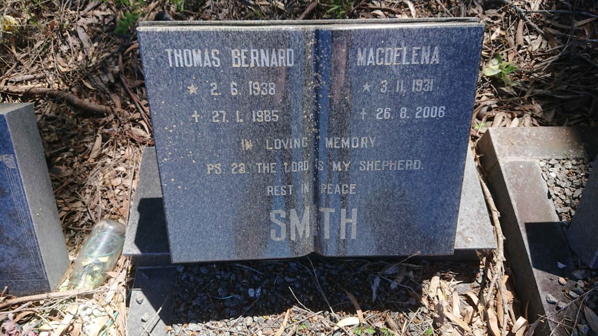 SMITH Thomas Bernard 1938-1985 &amp; Magdelena 1931-2006