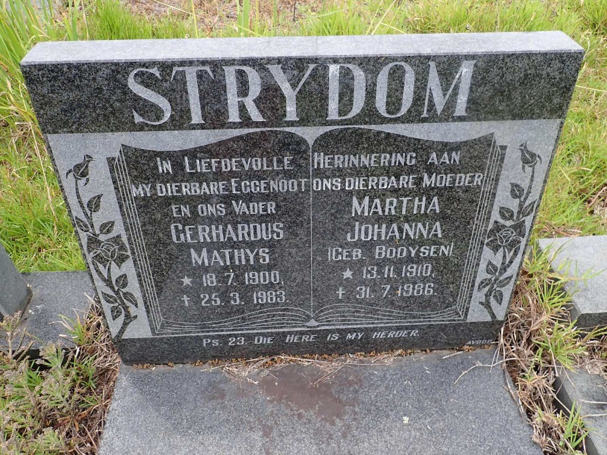 STRYDOM Gerhardus Mathys 1900-1983 &amp; Martha Johanna BOOYSEN 1910-1986