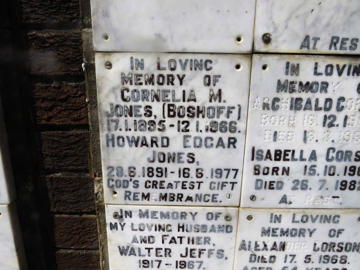 JONES Howard Edgar 1891-1977 &amp; Cornelia M. BOSHOFF 1895-1966