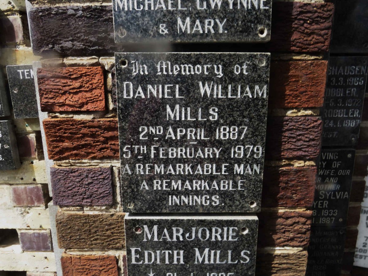 MILLS Daniel William 1887-1979