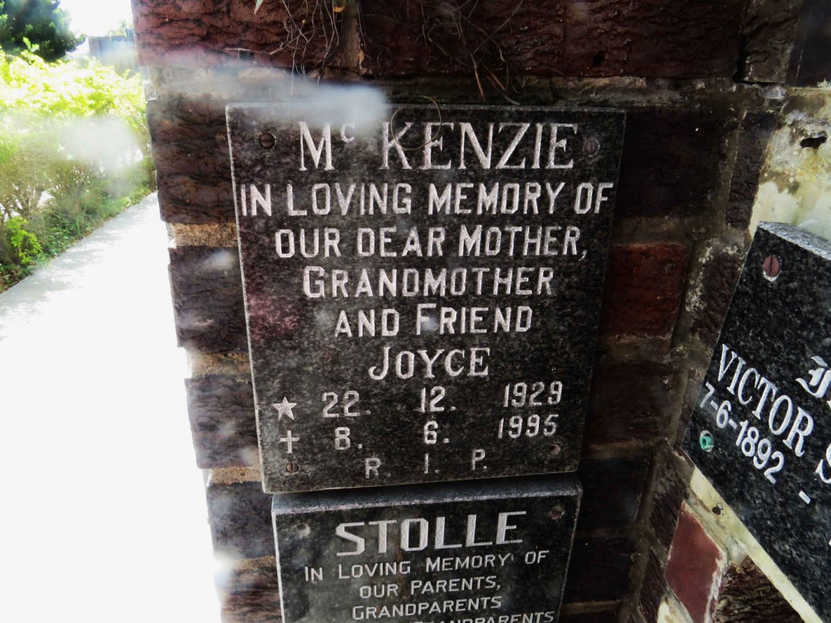 MCKENZIE Joyce 1929-1995