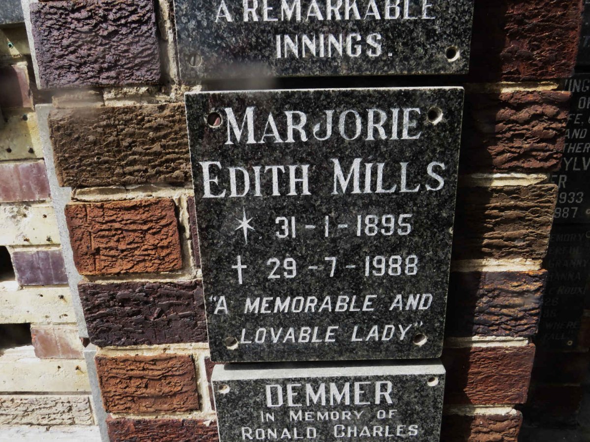 MILLS Marjorie Edith 1895-1988