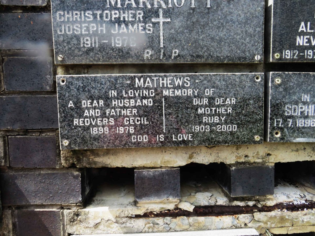 MATHEWS Redvers Cecil 1899-1976 &amp; Ruby 1903-2000