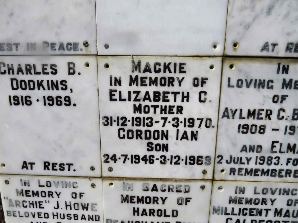 MACKIE Elizabeth C. 1913-1970 :: MACKIE Gordon Ian 1946-1969