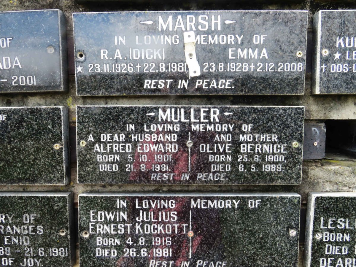 MARSH R.A. 1926-1981 &amp; Emma 1928-2008