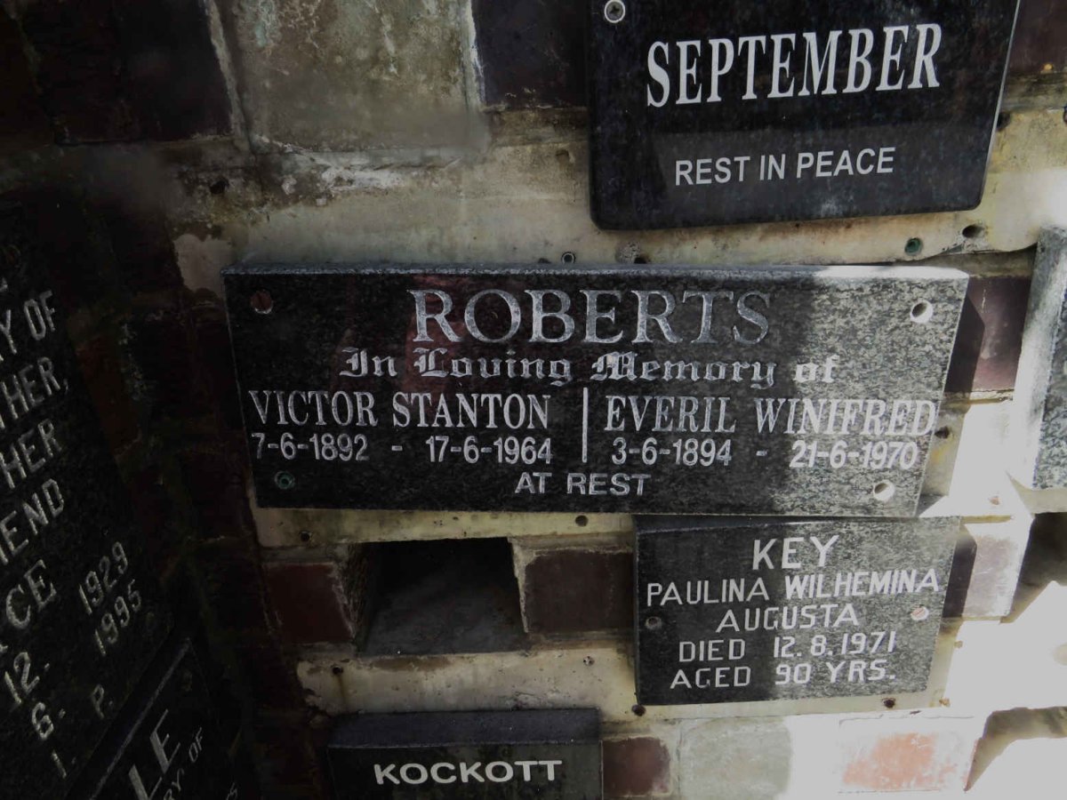 ROBERTS Victor Stanton 1892-1964 &amp; Everil Winifred 1894-1970 