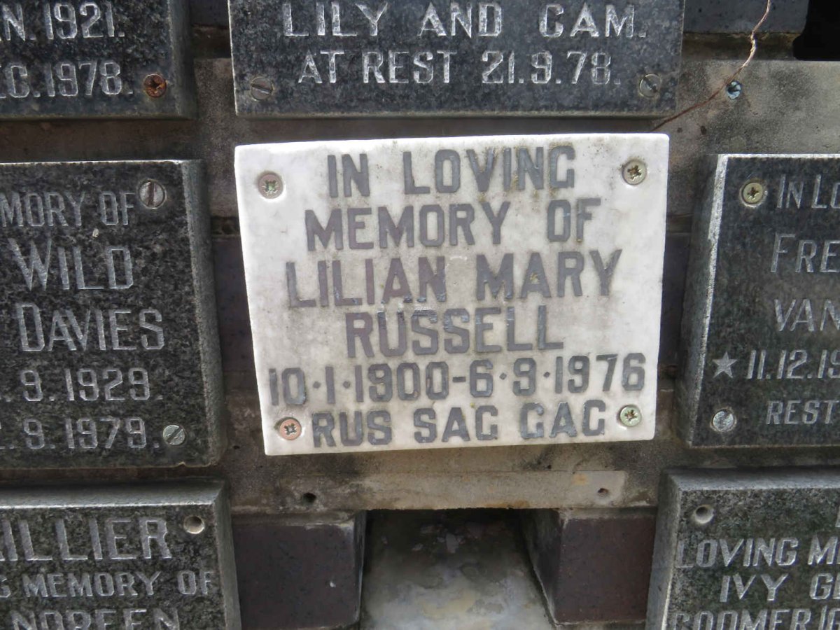 RUSSELL Lilian Mary 1900-1976