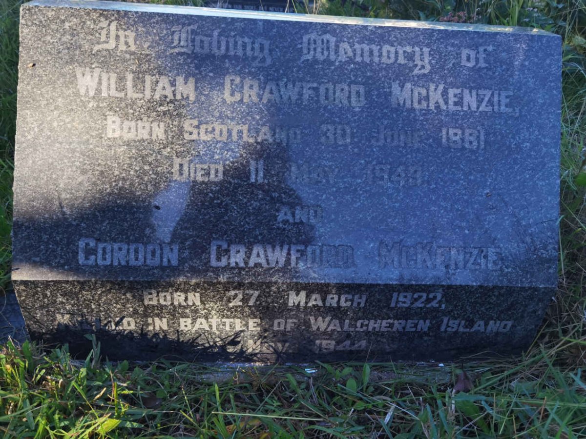 MCKENZIE William Crawford 1881-1949 :: MCKENZIE Gordon Crawford 1922-1944