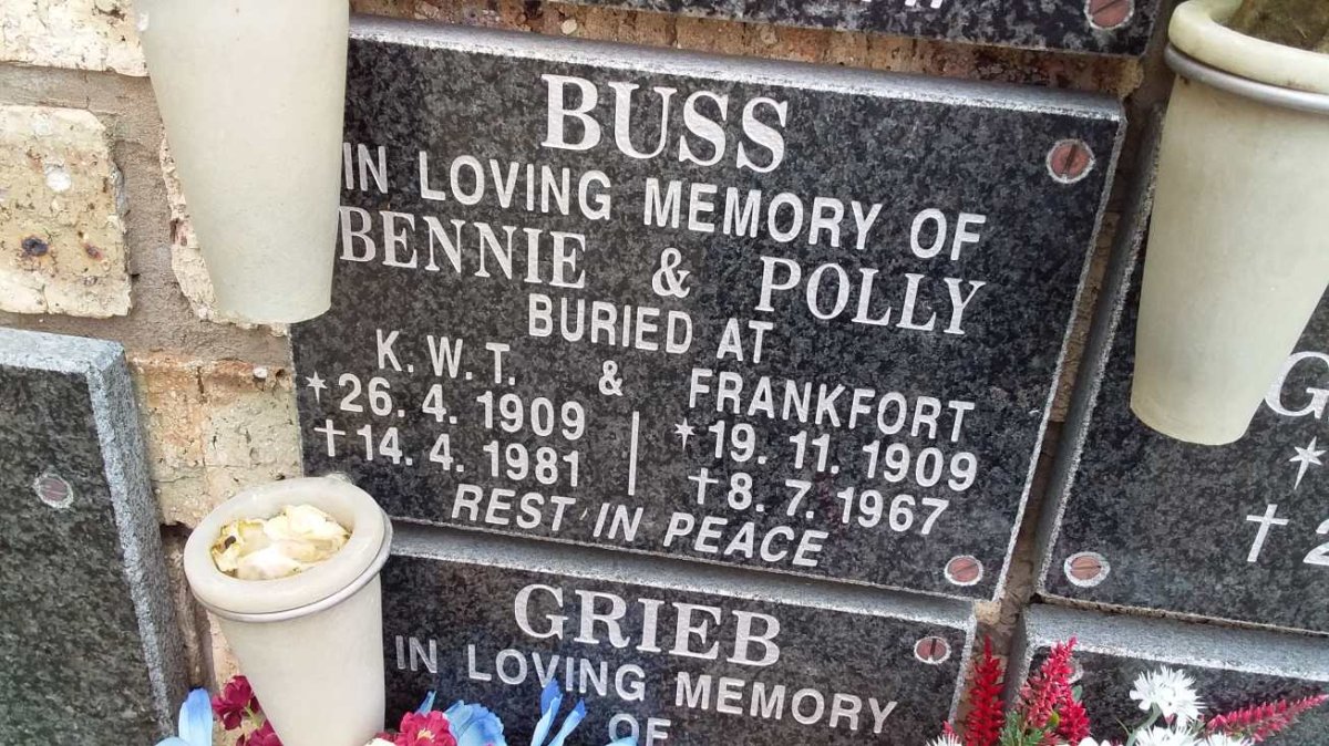 BUSS Bennie 1909-1981 &amp; Polly 1909-1967
