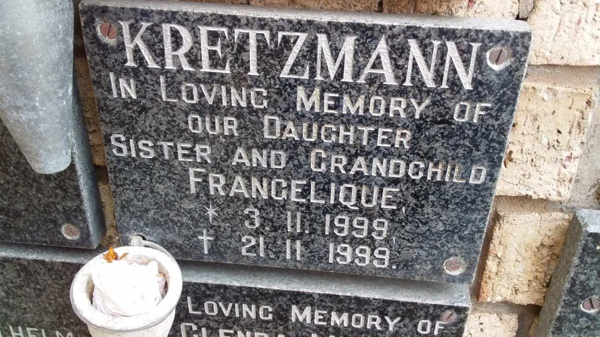 KRETZMANN Frangelique 1999-1999