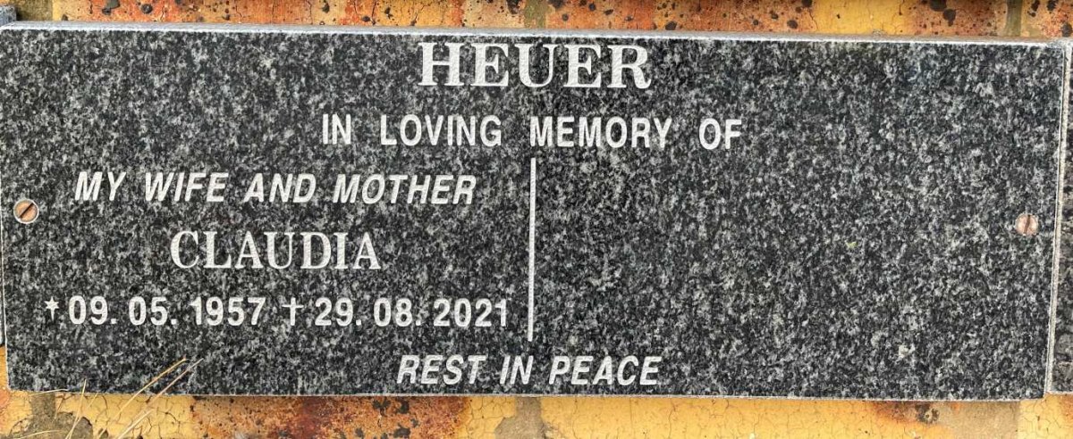 HEUER Claudia 1957-2021