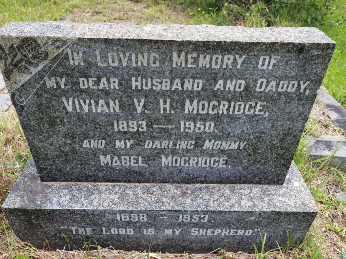 MOGRIDGE Vivian V.H. 1893-1950 &amp; Mabel 1898-1953