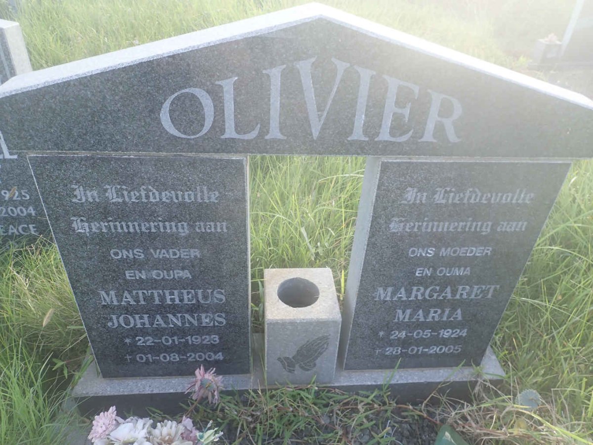 OLIVIER Mattheus Johannes 1923-2004 &amp; Margaret Maria 1924-2005