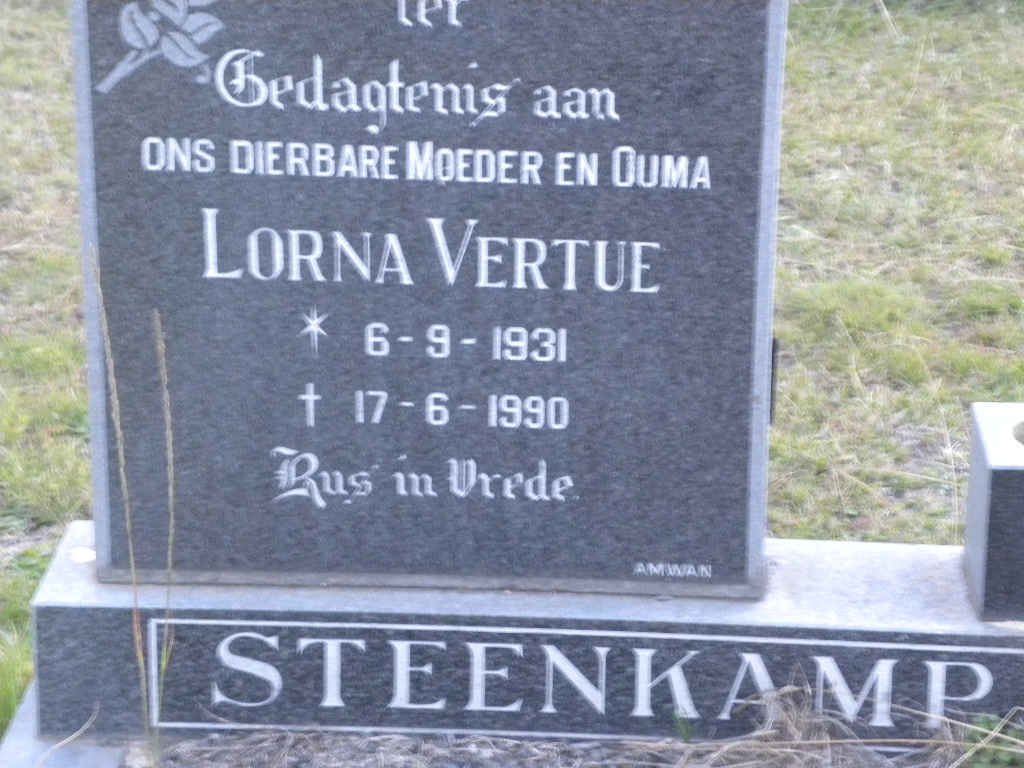 STEENKAMP Lorna Vertue 1931-1990