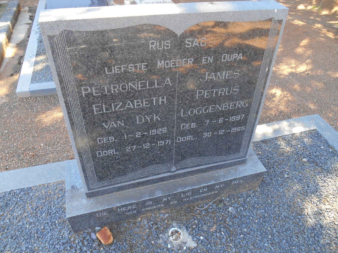 LOGGENBERG James Petrus 1897-1965 :: VAN DYK Petronella Elizabeth 1926-1971