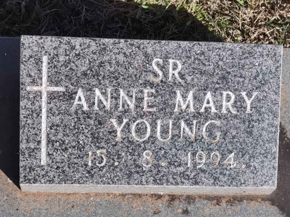 YOUNG Anne Mary -1994