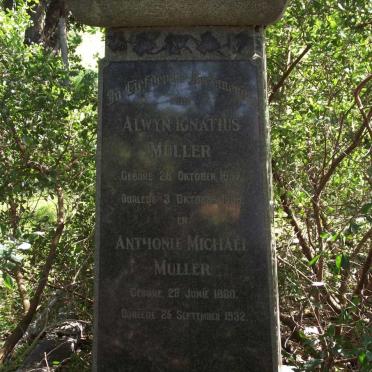Eastern Cape, HUMANSDORP district, Jeffreys Bay, Kabeljauws Rivier 321_1, Die Erf farm cemetery