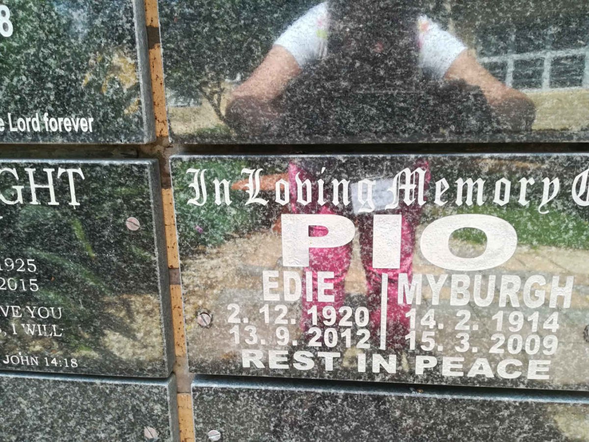 PIO Myburgh 1914-2009 &amp; Edie 1920-2012
