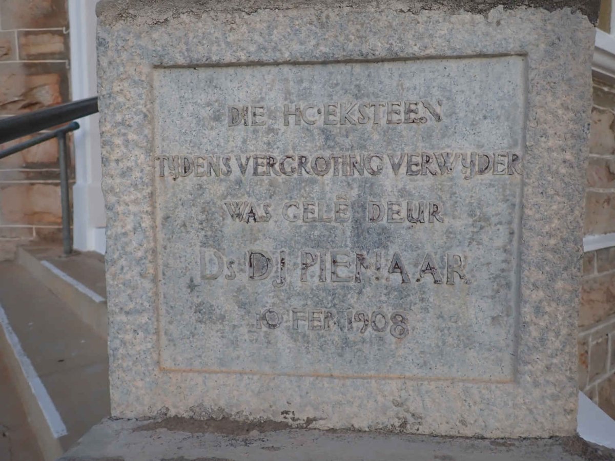 4. Hoeksteen