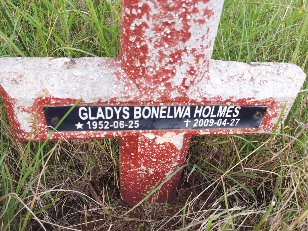 HOLMES Gladys Bonelwa 1952-2009