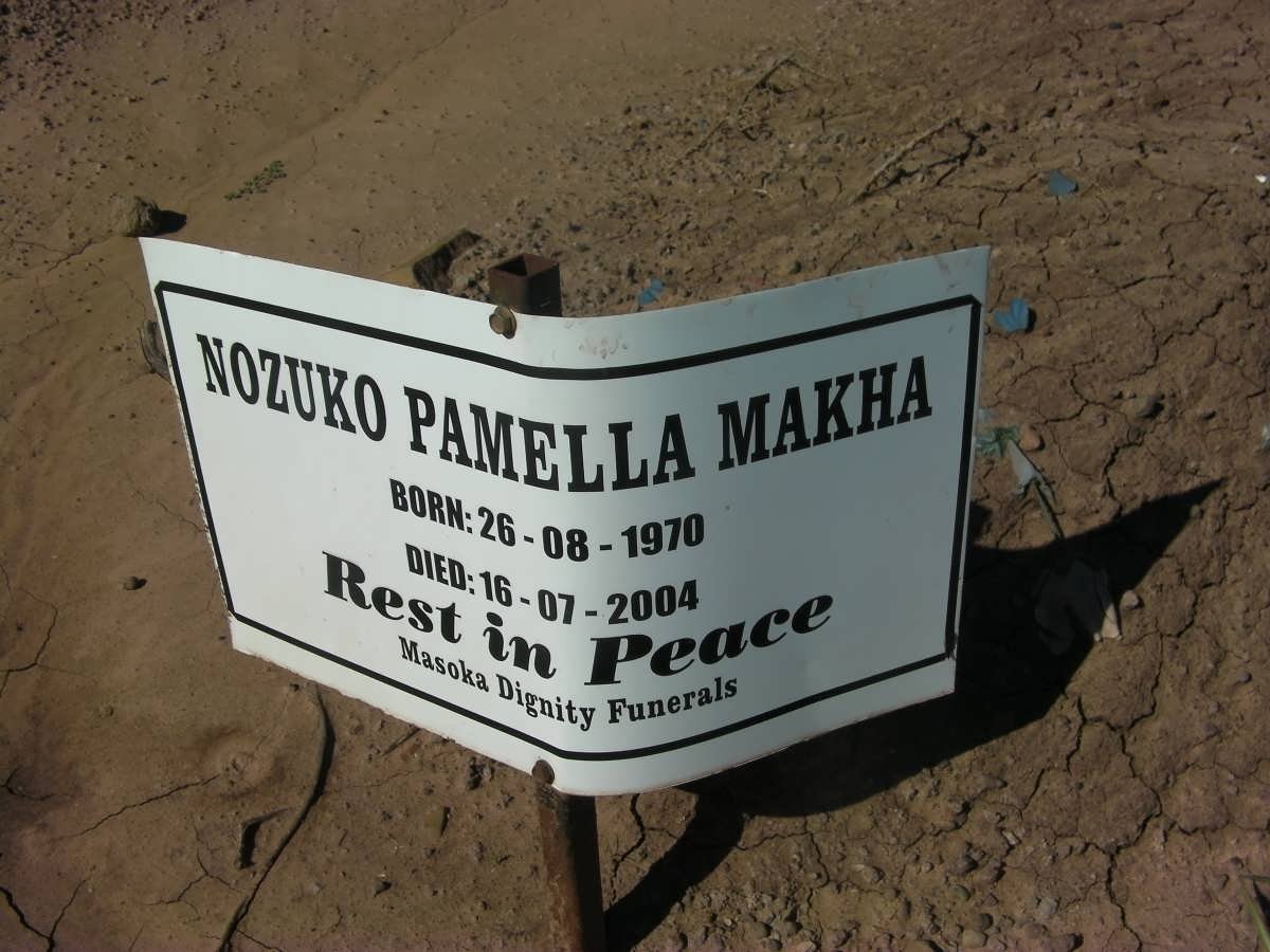 MAKHA Nozuko Pamella 1970-2004