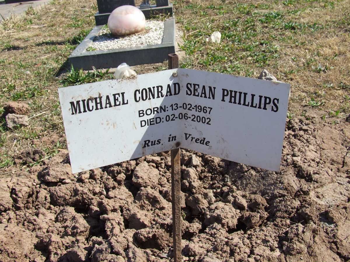 PHILLIPS Michael Conrad Sean 1967-2002