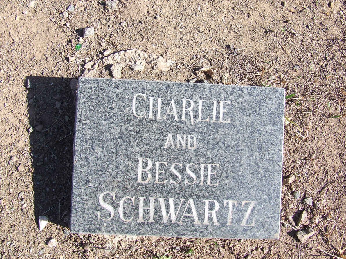SCHWARTZ Charlie &amp; Bessie