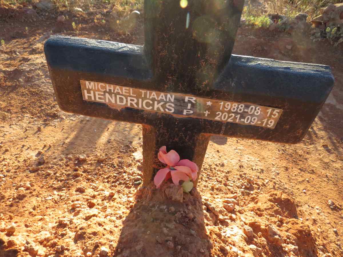 HENDRICKS Michael Tiaan 1988-2021