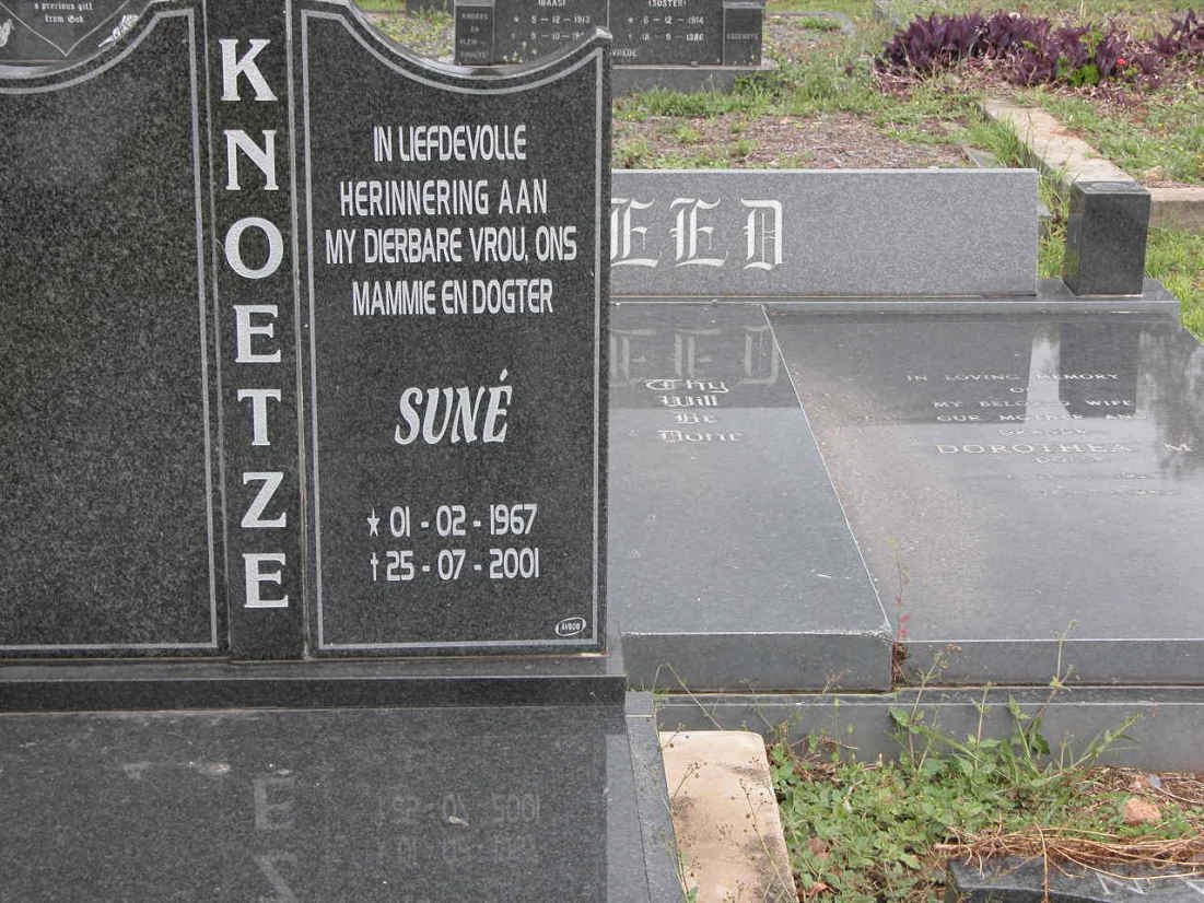 KNOETZE Suné 1967-2001