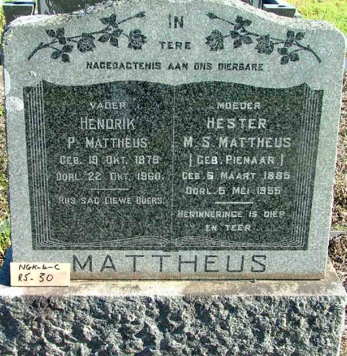 MATTHEUS Hendrik P. 1879-1960 &amp; Hester M.S. PIENAAR 1885-1955