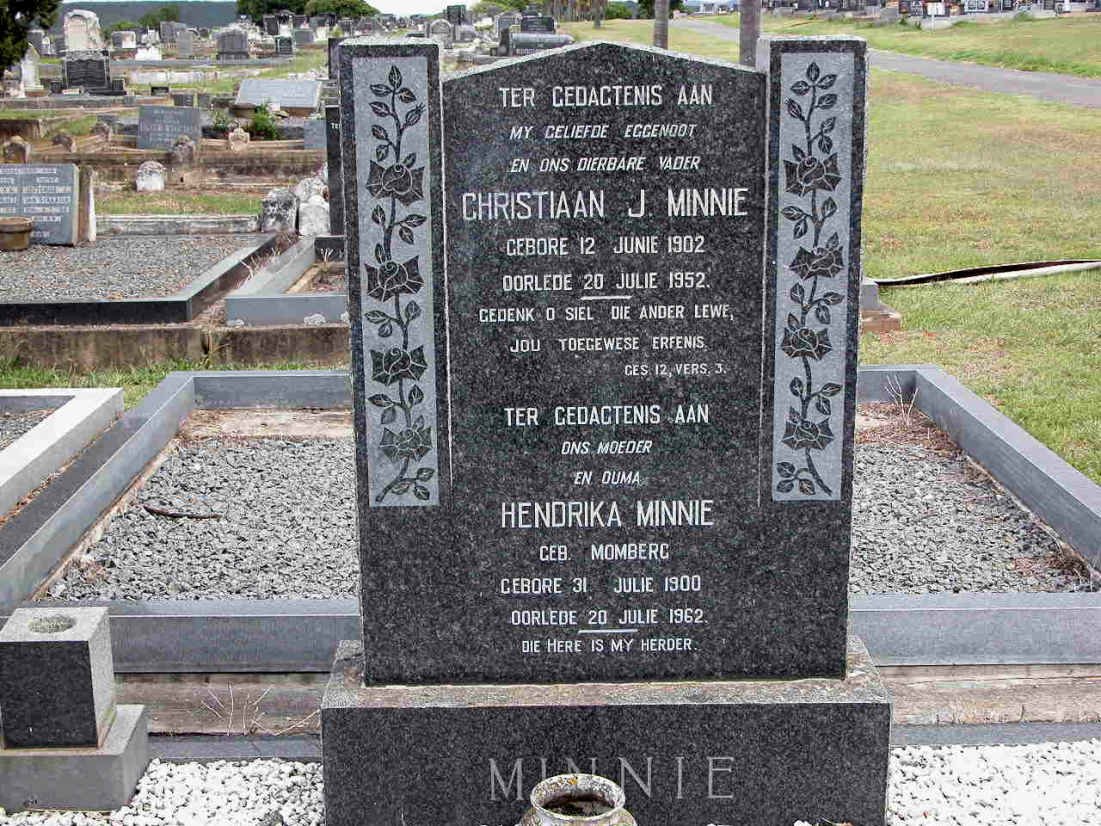 MINNIE Christiaan J. 1902-1952 &amp; Hendrika MOMBERG 1900-1962